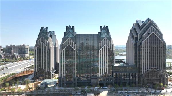 2025企业创新日探讨区块链创新，全球信任与安全的挑战与机遇