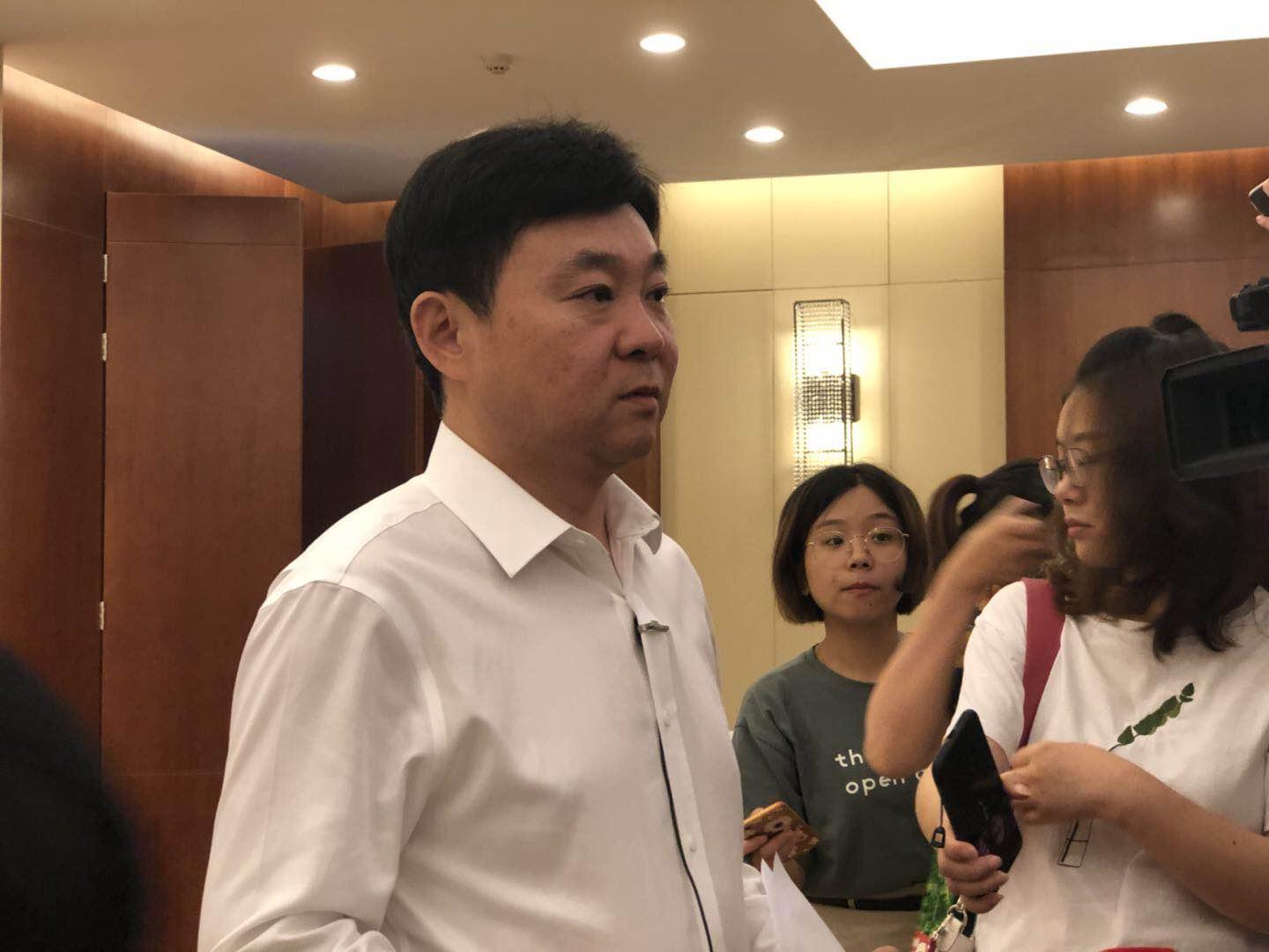 总理出席多伦多区块链和人工智能会议，引领数字化转型的新篇章